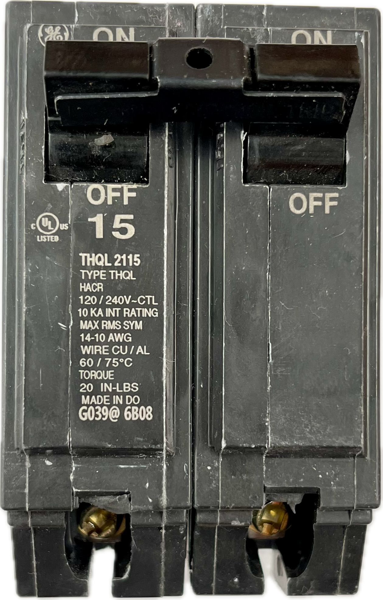 Featured image for “THQL 2115 Interruptor 2P 15A GE”