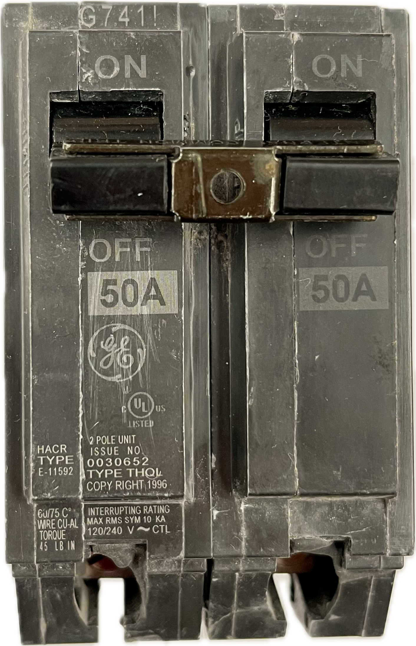 Featured image for “THQL 2150 Interruptor 2P 50A GE”